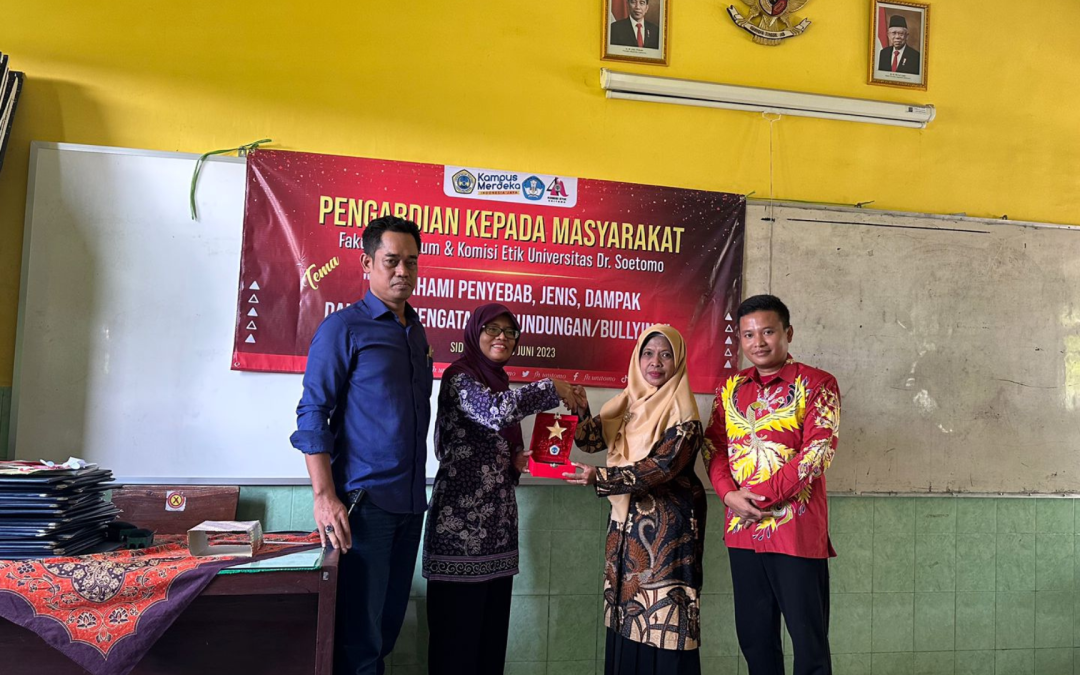 Komisi Etik bekerjasama dengan Fakultas Hukum melakukan Pengabdian kepada Masyarakat di SDN Sepanjang II dengan Tema Memahami Penyebab, Jenis, Dampak dan cara mengatasi Perundungan